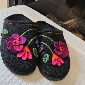 Giessweun Wool Slippers Flora Size 40